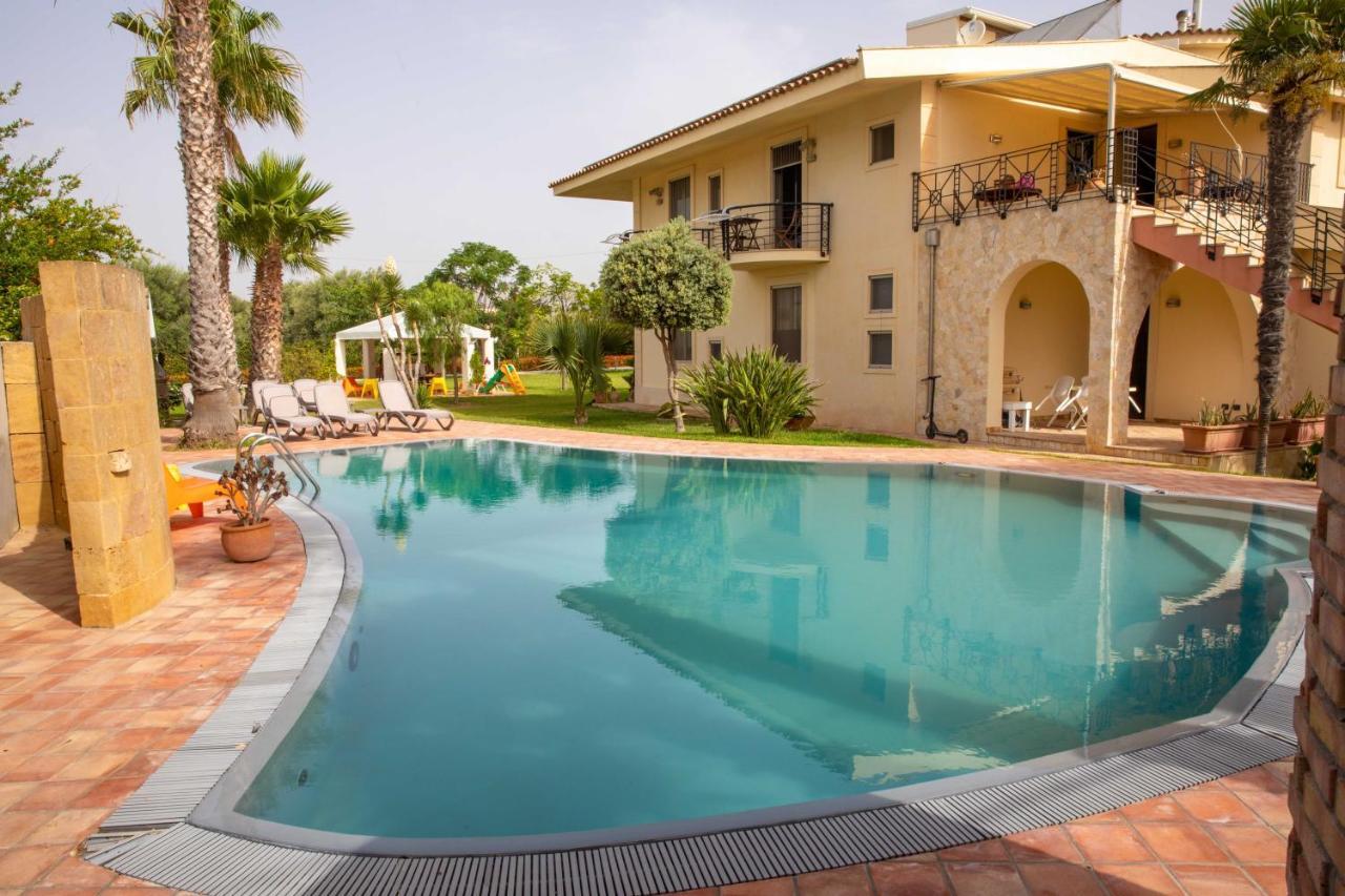 Sicilynice Avola Bagian luar foto