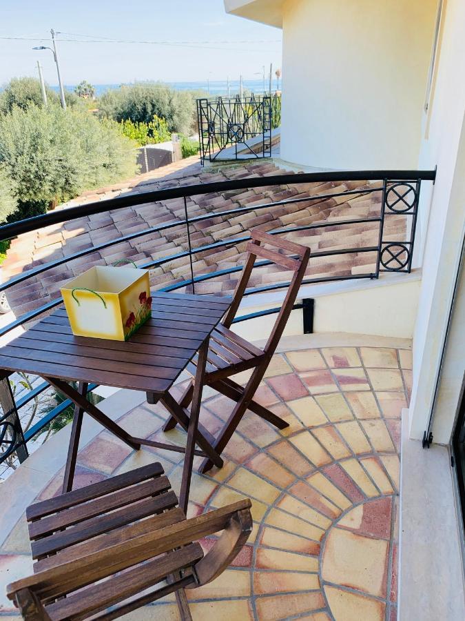 Sicilynice Avola Bagian luar foto